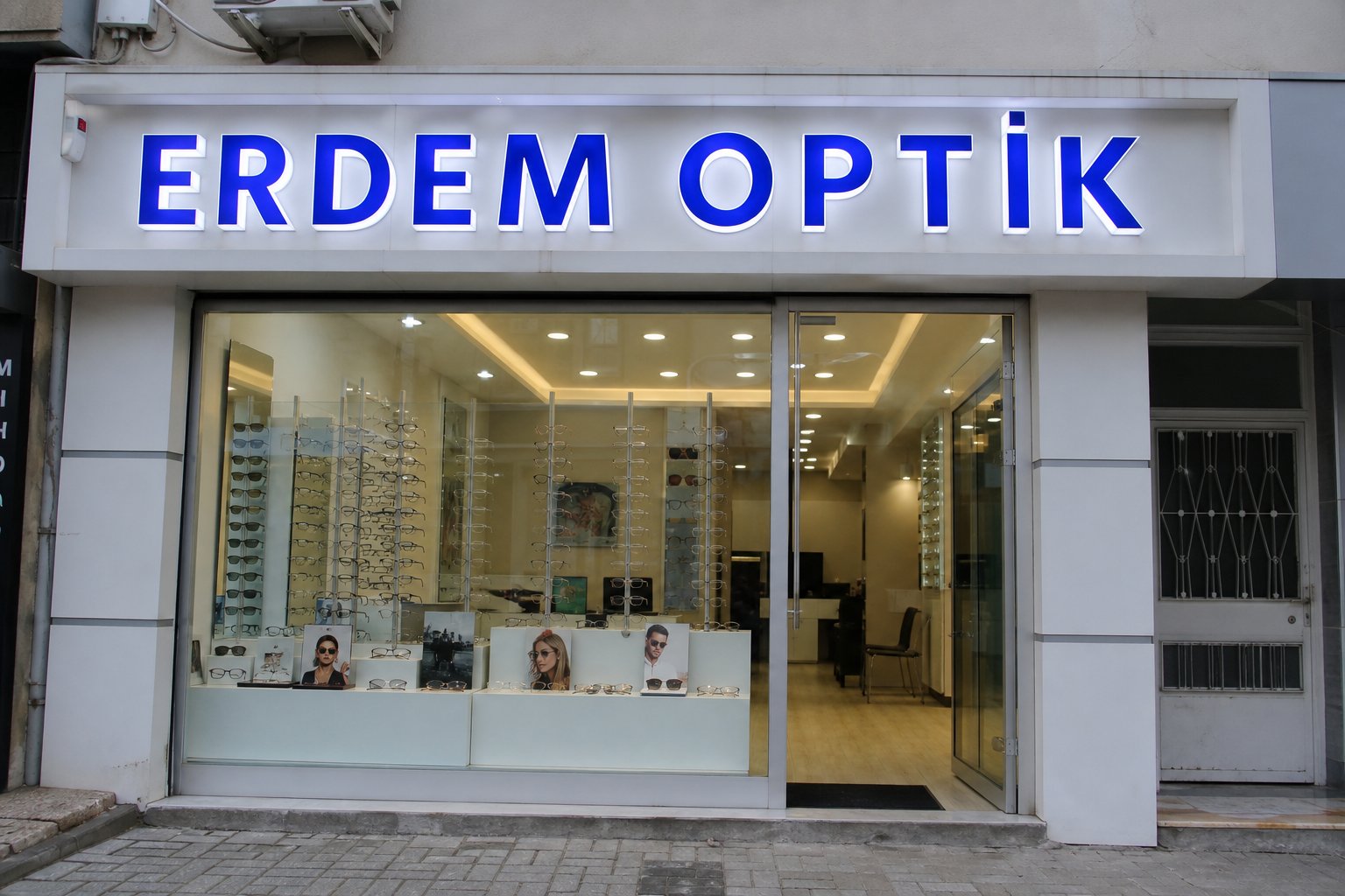 Atölye İşçiliği Tabela ve Kutu Harf Üretimi